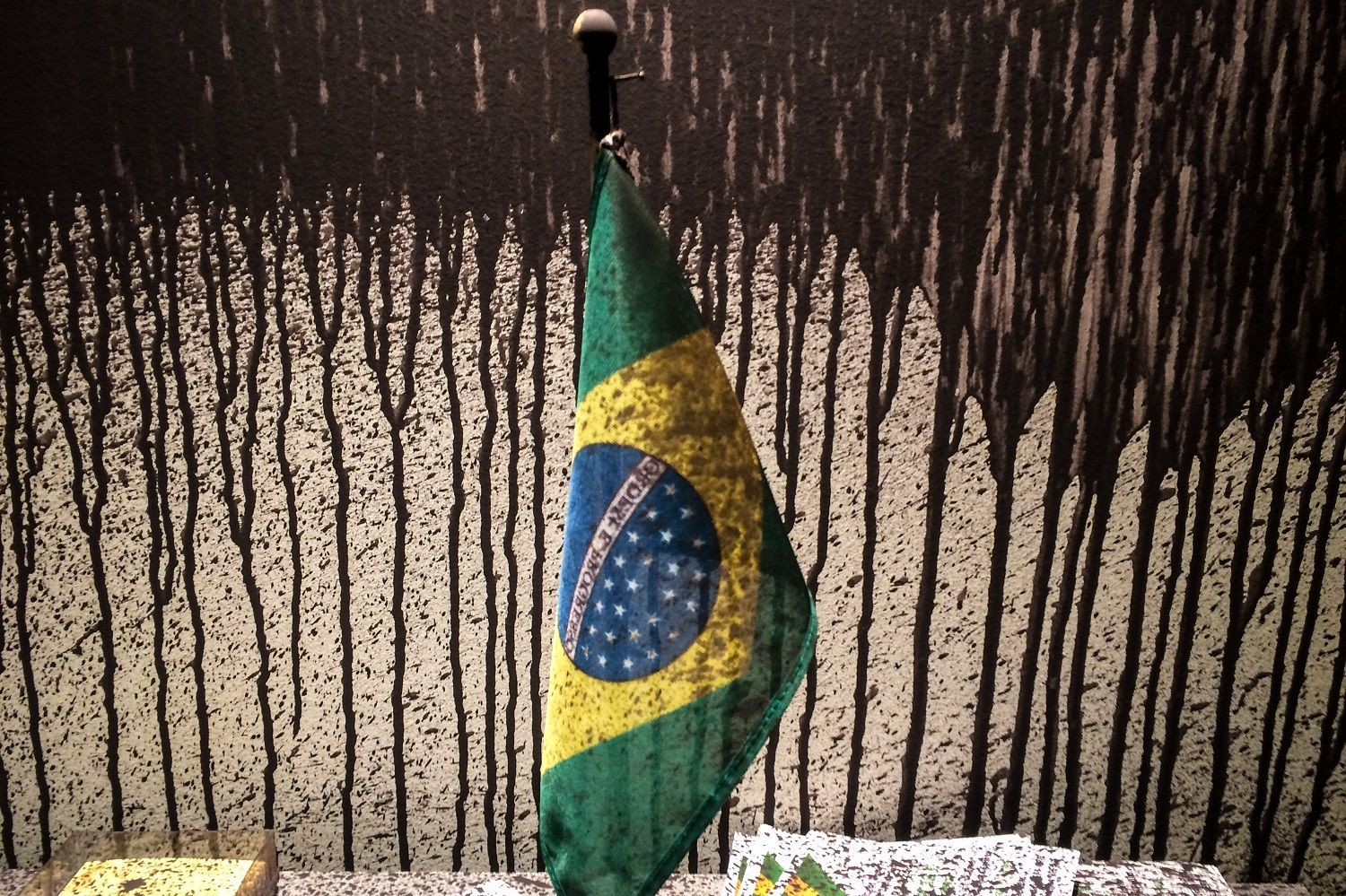 Παρέμβαση στην πρεσβεία της Βραζιλίας