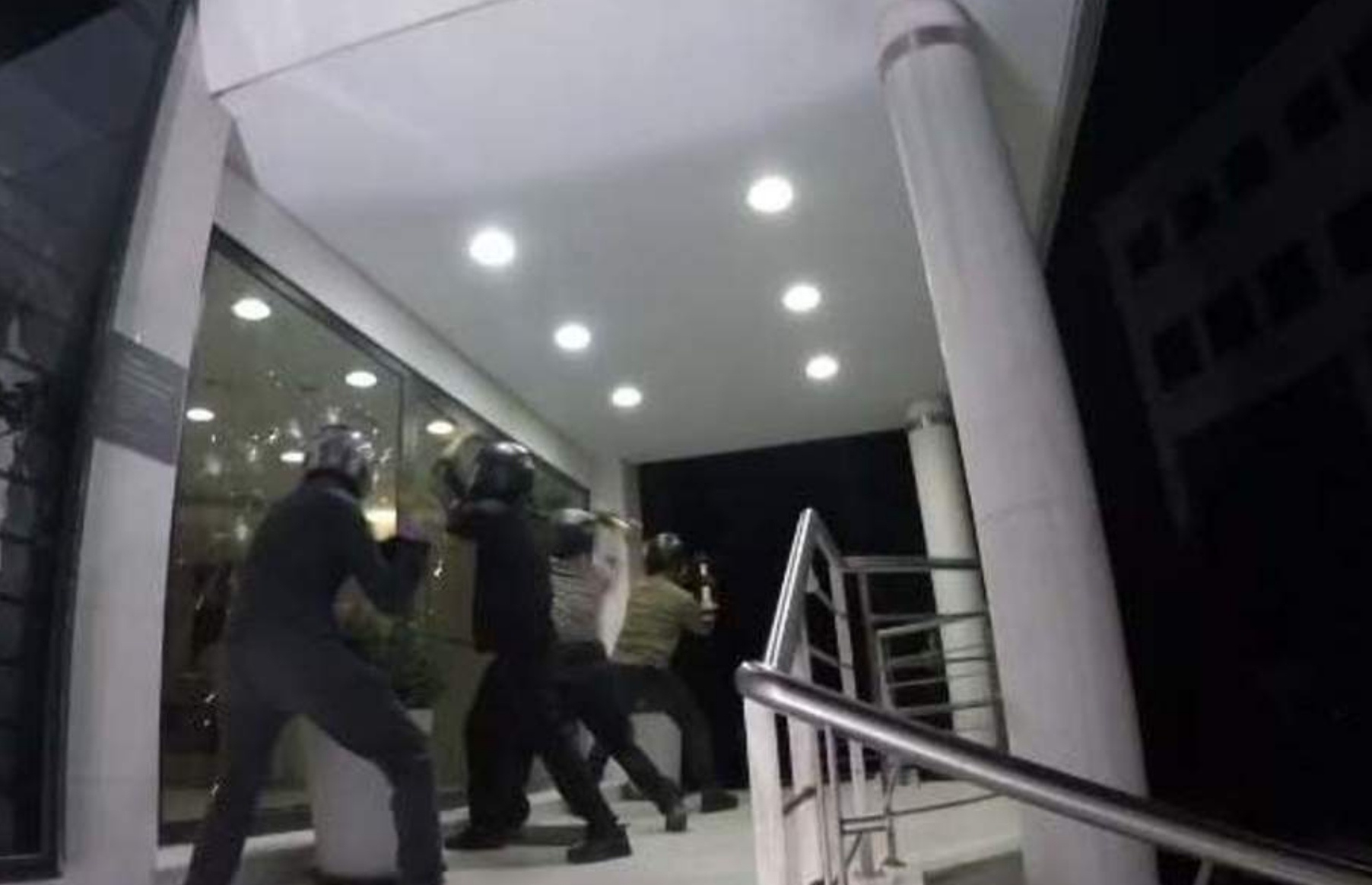 Επίθεση στα κεντρικά γραφεία του ομίλου επιχειρήσεων Μυτιληναίος