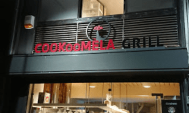 Παρέμβαση στο Cookoomela Grill στα Εξάρχεια