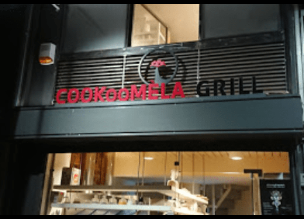 Παρέμβαση στο Cookoomela Grill στα Εξάρχεια